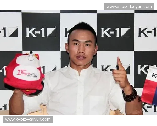 巅峰对决：伊萨vs.周志鹏，一场拳击盛宴的宿命之战